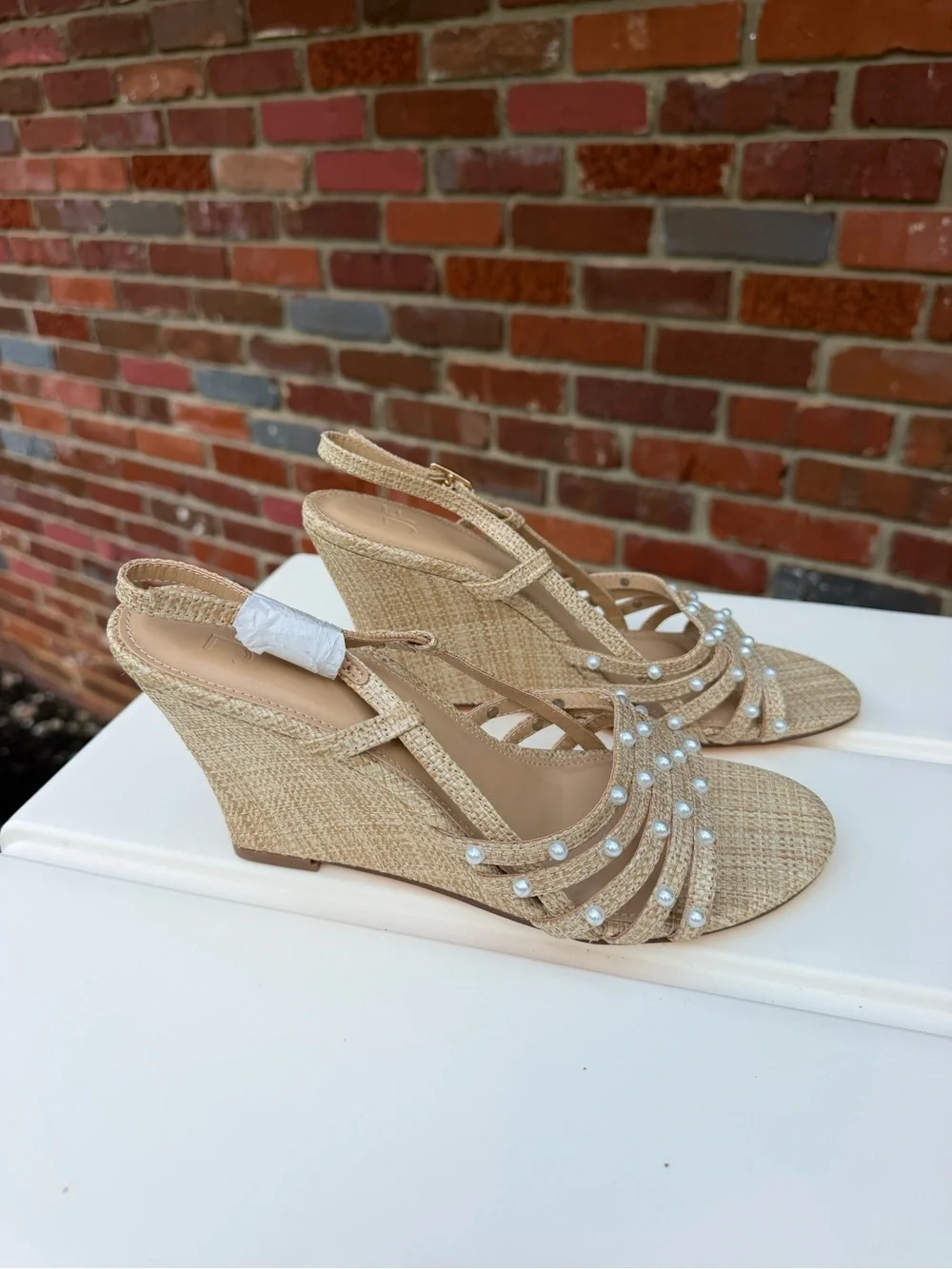 Brand New Raffia Pearl-Embellished Strappy Women’s wedges